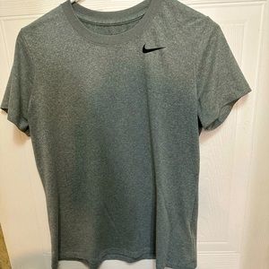 Women’s Large Nike Dri-fit t-shirt